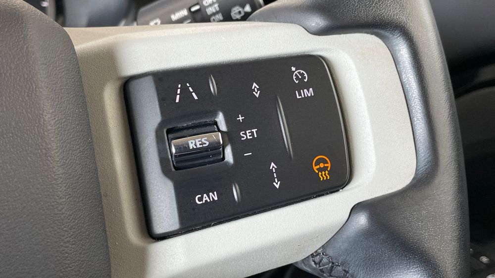 LAND ROVER DEFENDER 90