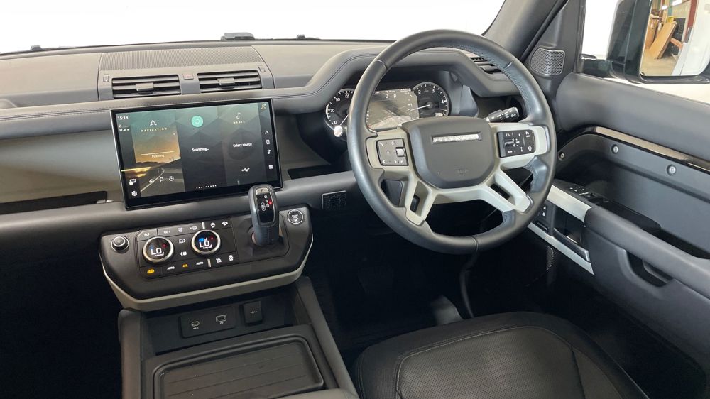 LAND ROVER DEFENDER 90
