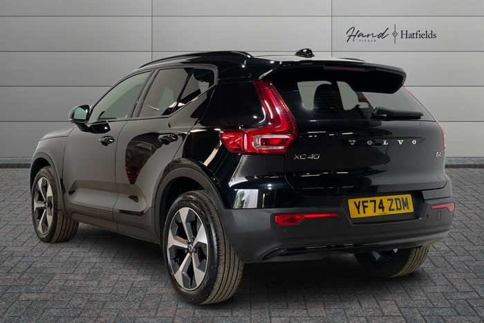 VOLVO XC40 B4P DARK