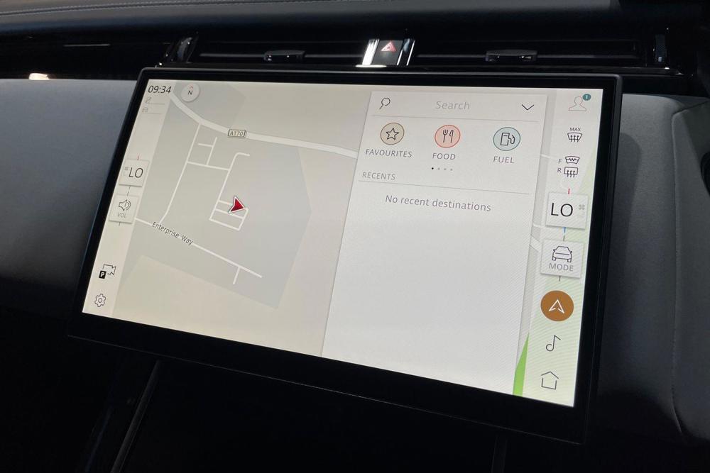 LAND ROVER RANGE ROVER VELAR