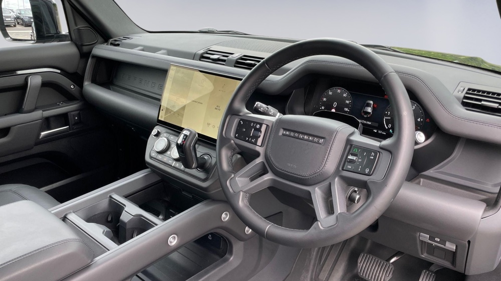 LAND ROVER DEFENDER