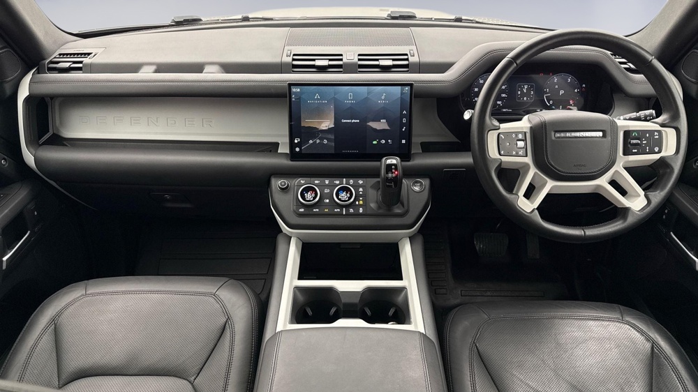 LAND ROVER DEFENDER 110