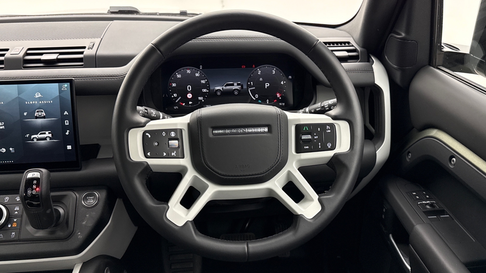 LAND ROVER DEFENDER