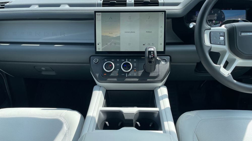 LAND ROVER DEFENDER