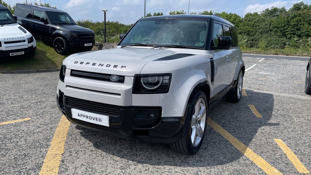 LAND ROVER DEFENDER