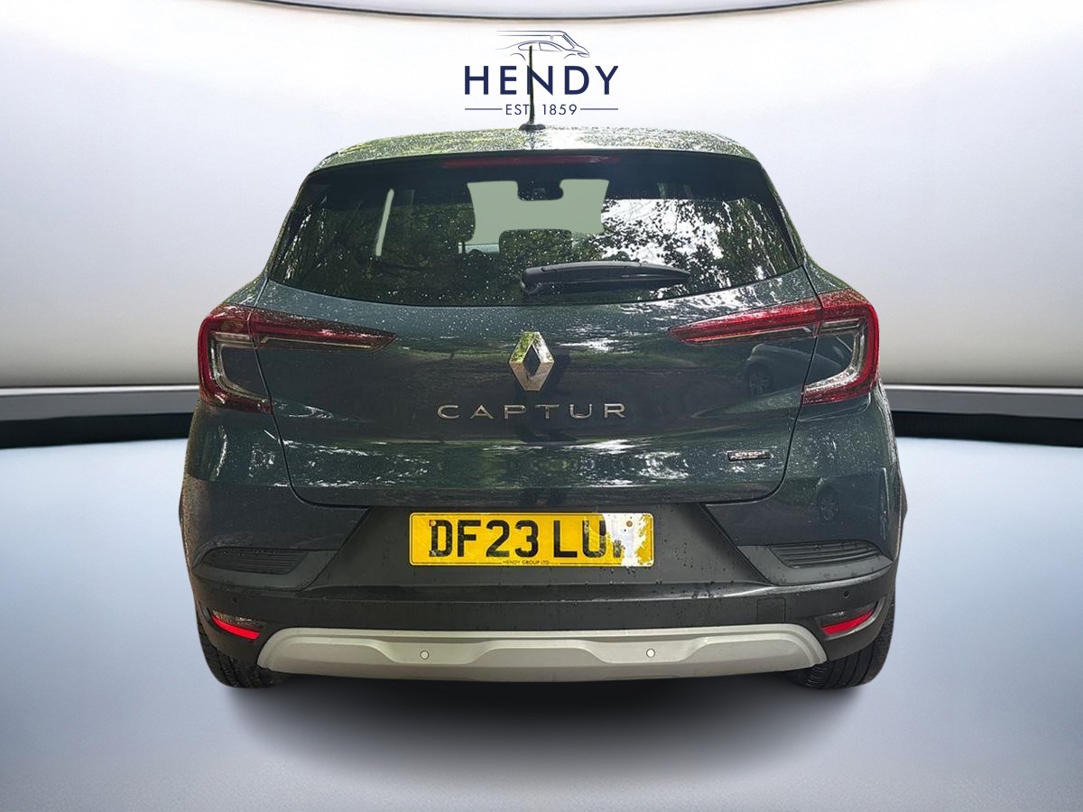 RENAULT CAPTUR 1.6 E TECH FULL HYBRID 145 EVOLUTION AUTOMATIC HYBRID 11,451 MILES 2023...
