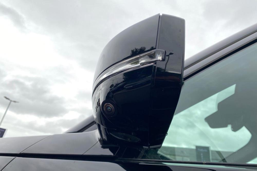 LAND ROVER DISCOVERY 26MY