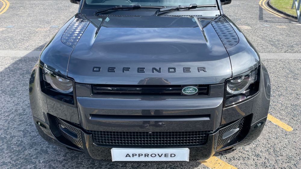 LAND ROVER DEFENDER 110