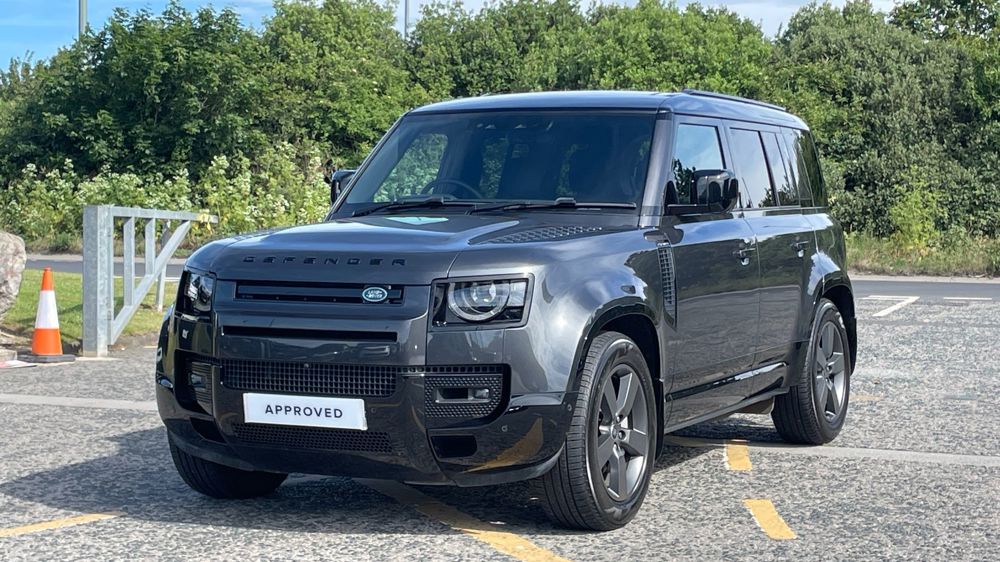 LAND ROVER DEFENDER 110