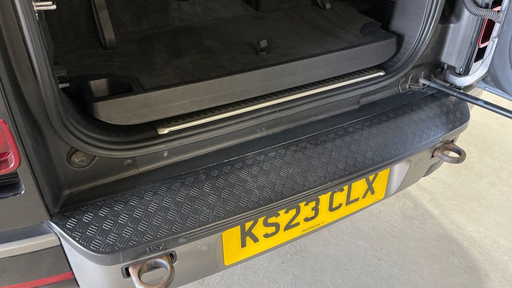 LAND ROVER DEFENDER 130