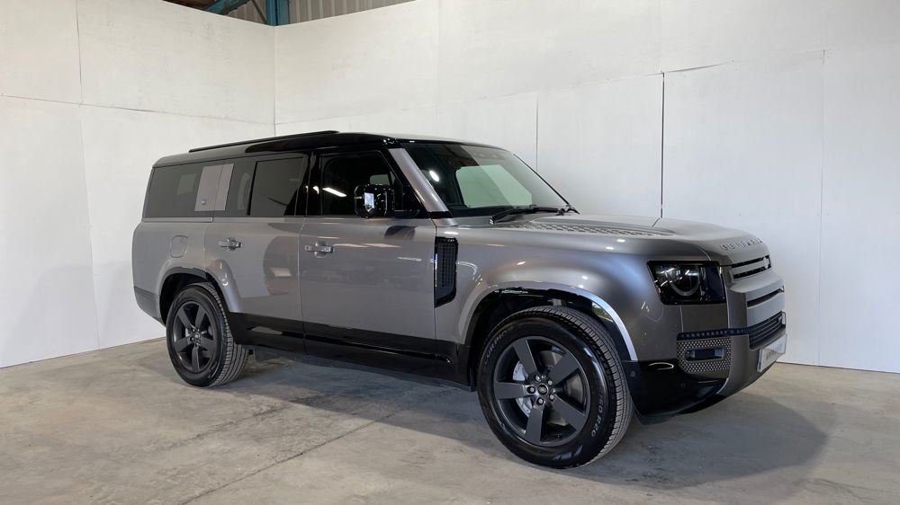 LAND ROVER DEFENDER 130