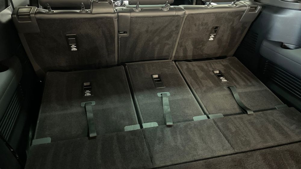 LAND ROVER DEFENDER 130
