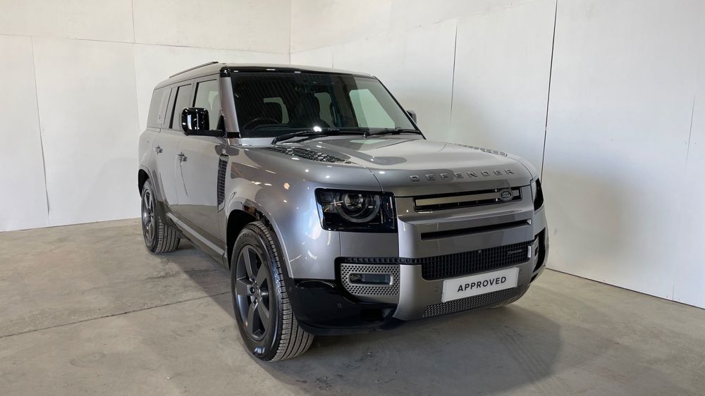 LAND ROVER DEFENDER 130