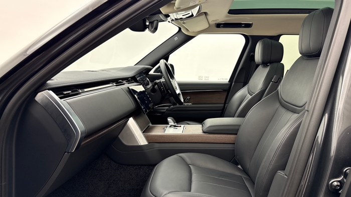 LAND ROVER RANGE ROVER D350 7 SEATS