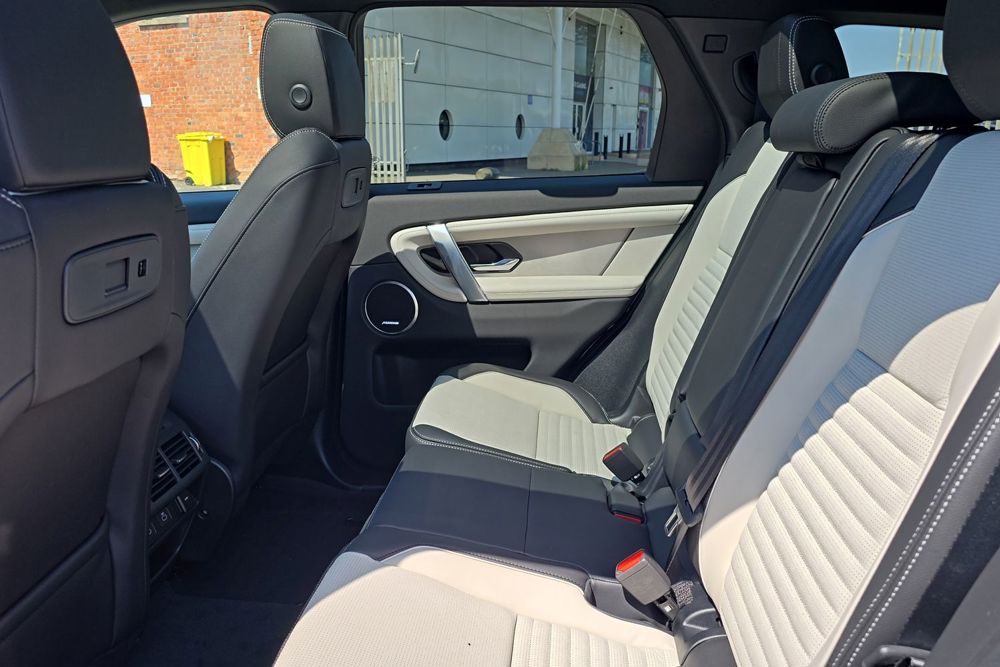 LAND ROVER DISCOVERY SPORT