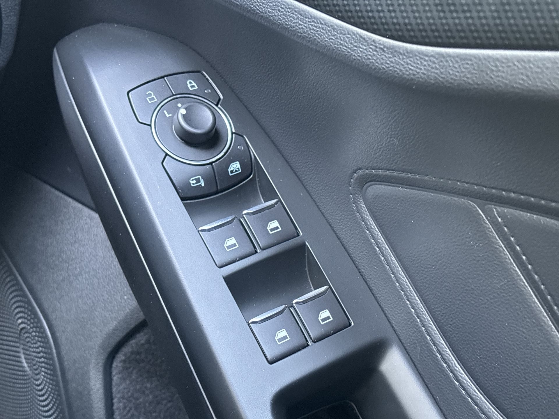 ECOBOOST HYBRID MHEV 155 ST-LINE VIGN