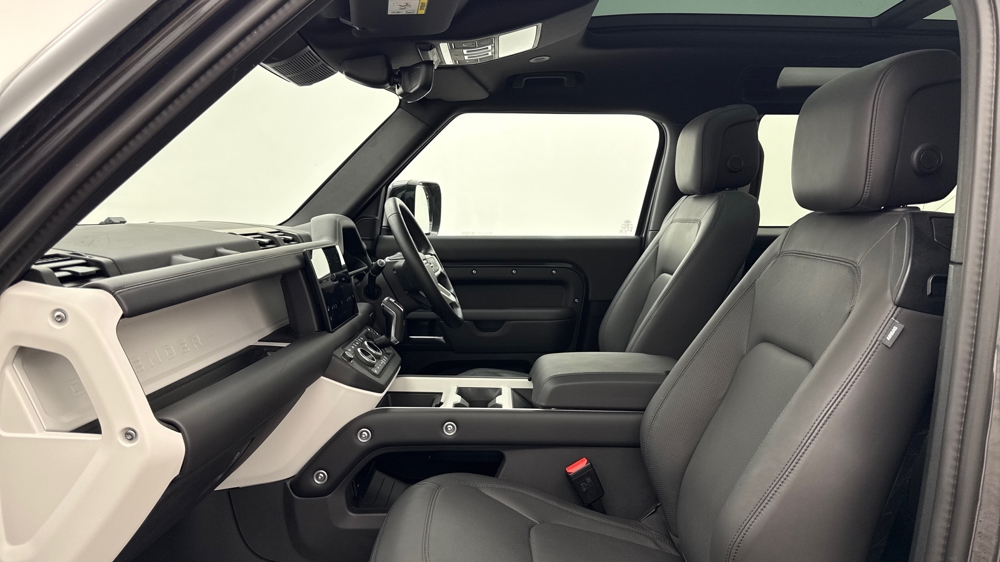 LAND ROVER DEFENDER 90
