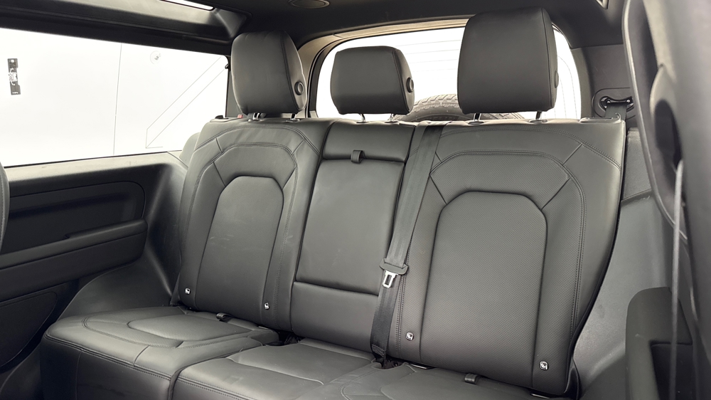 LAND ROVER DEFENDER 90