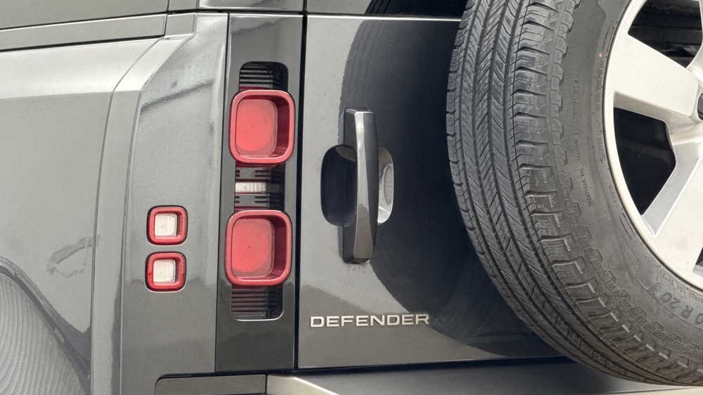 LAND ROVER DEFENDER 90