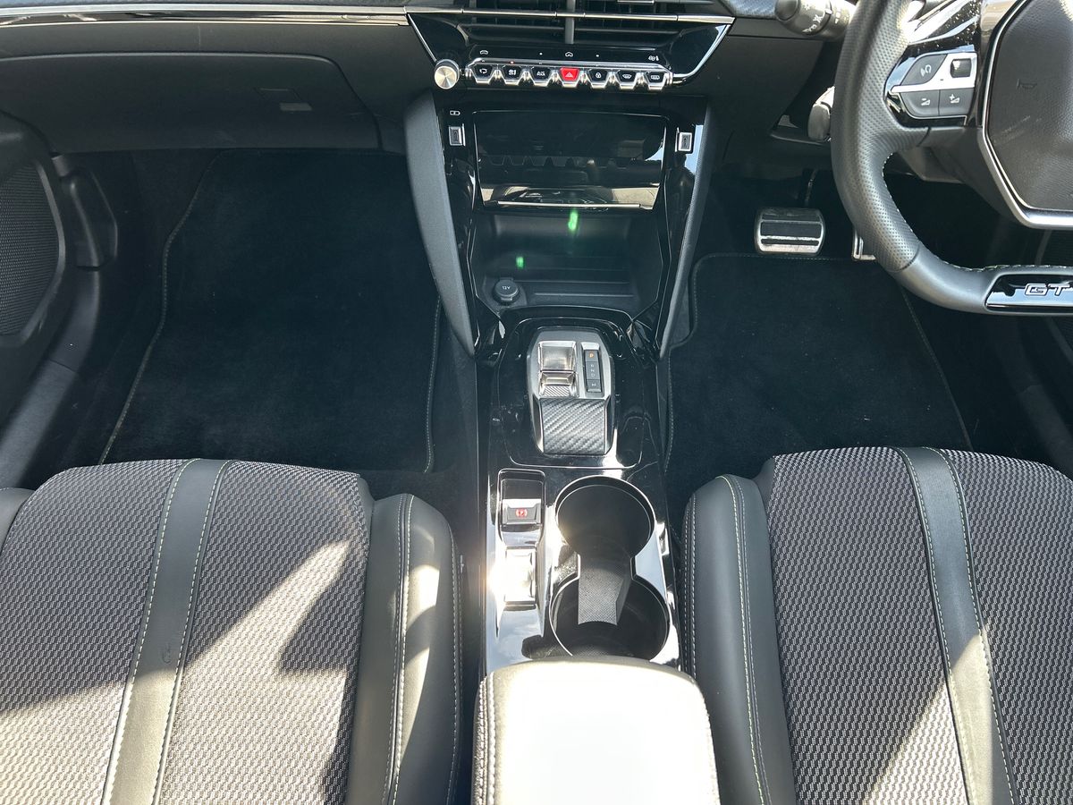 PEUGEOT 2008 1.2 HYBRID 136 E DSC6 GT AUTOMATIC PETROL MILD HYBRID 9,446 MILES...