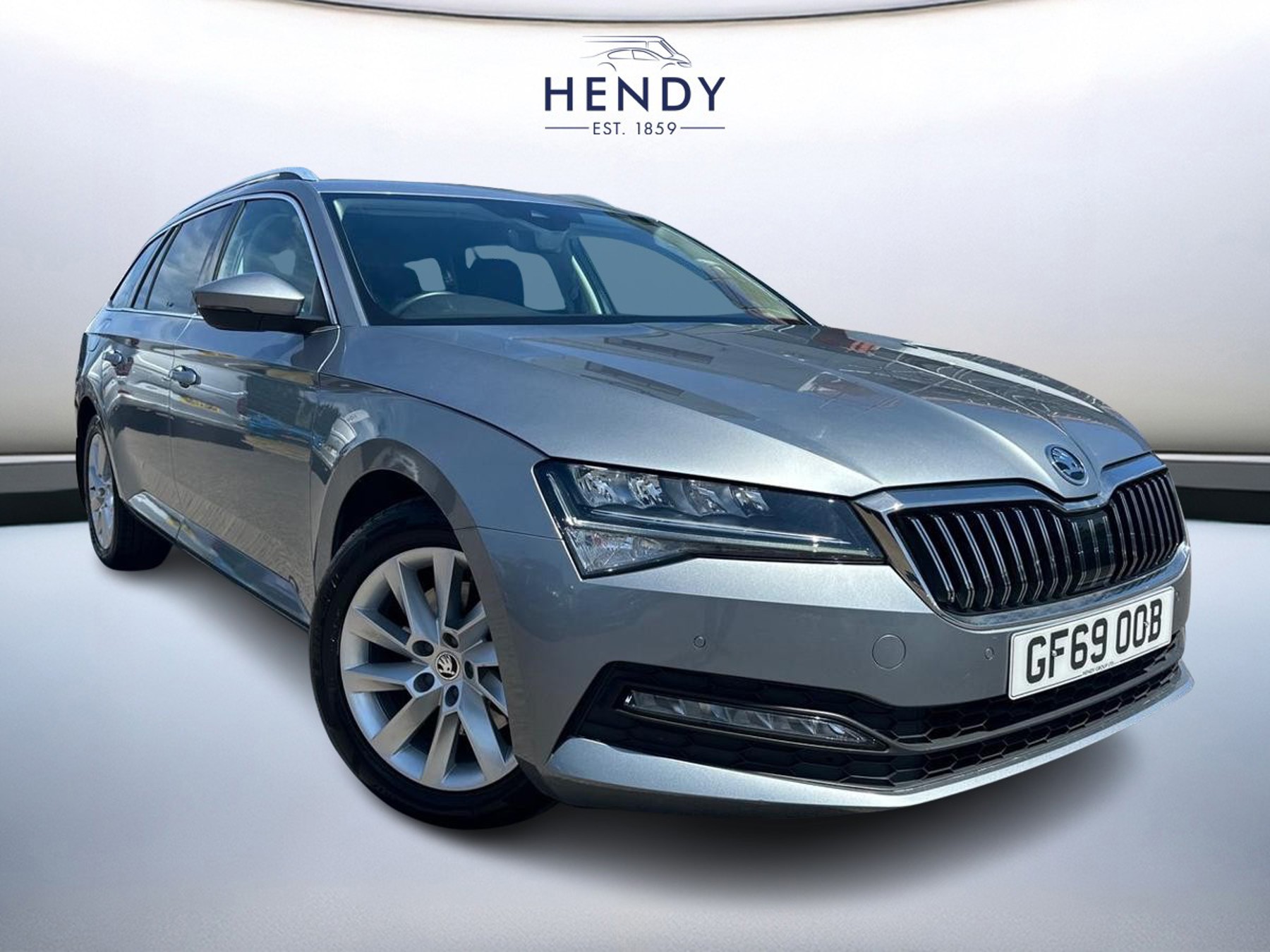Skoda SUPERB listing photo