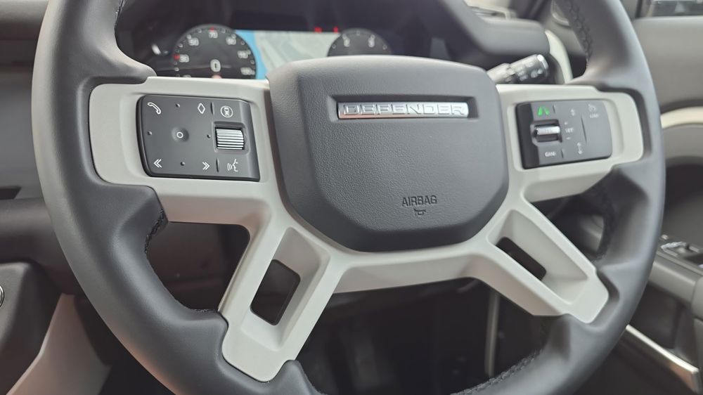 LAND ROVER DEFENDER