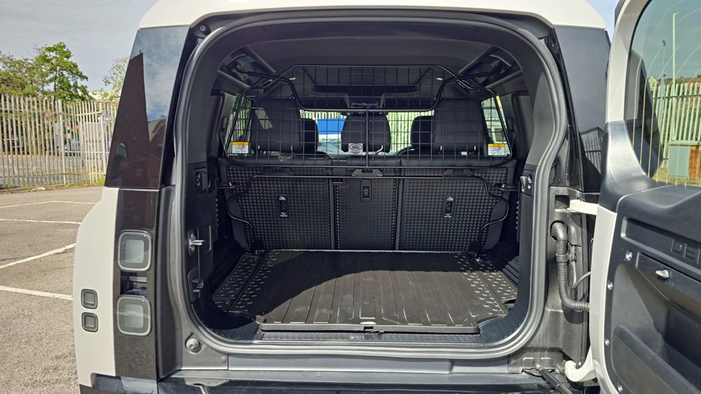 LAND ROVER DEFENDER