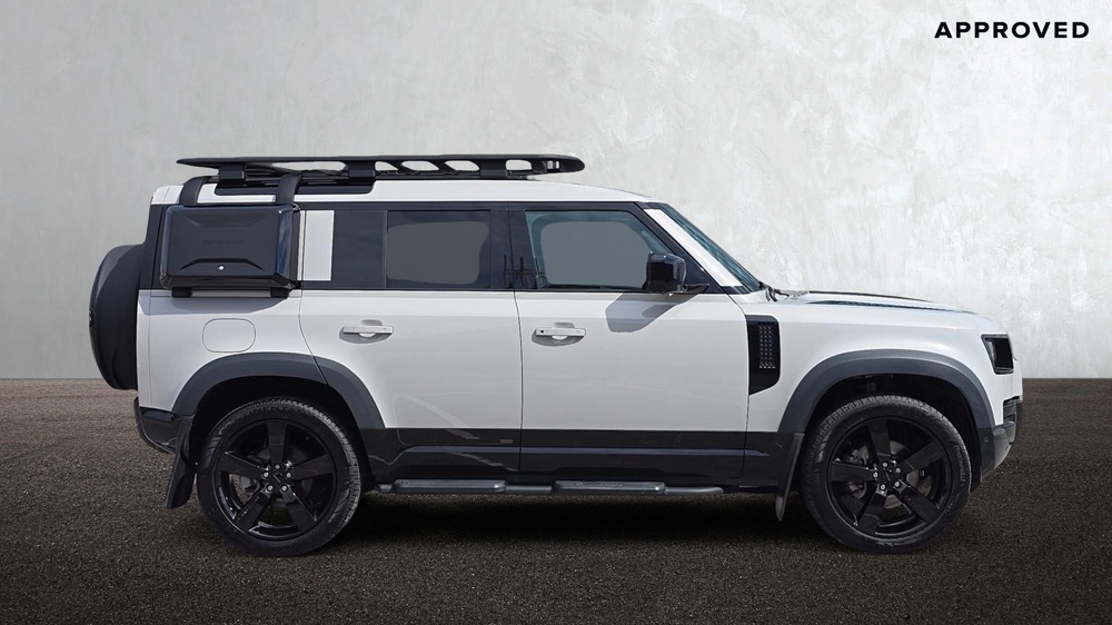 LAND ROVER DEFENDER