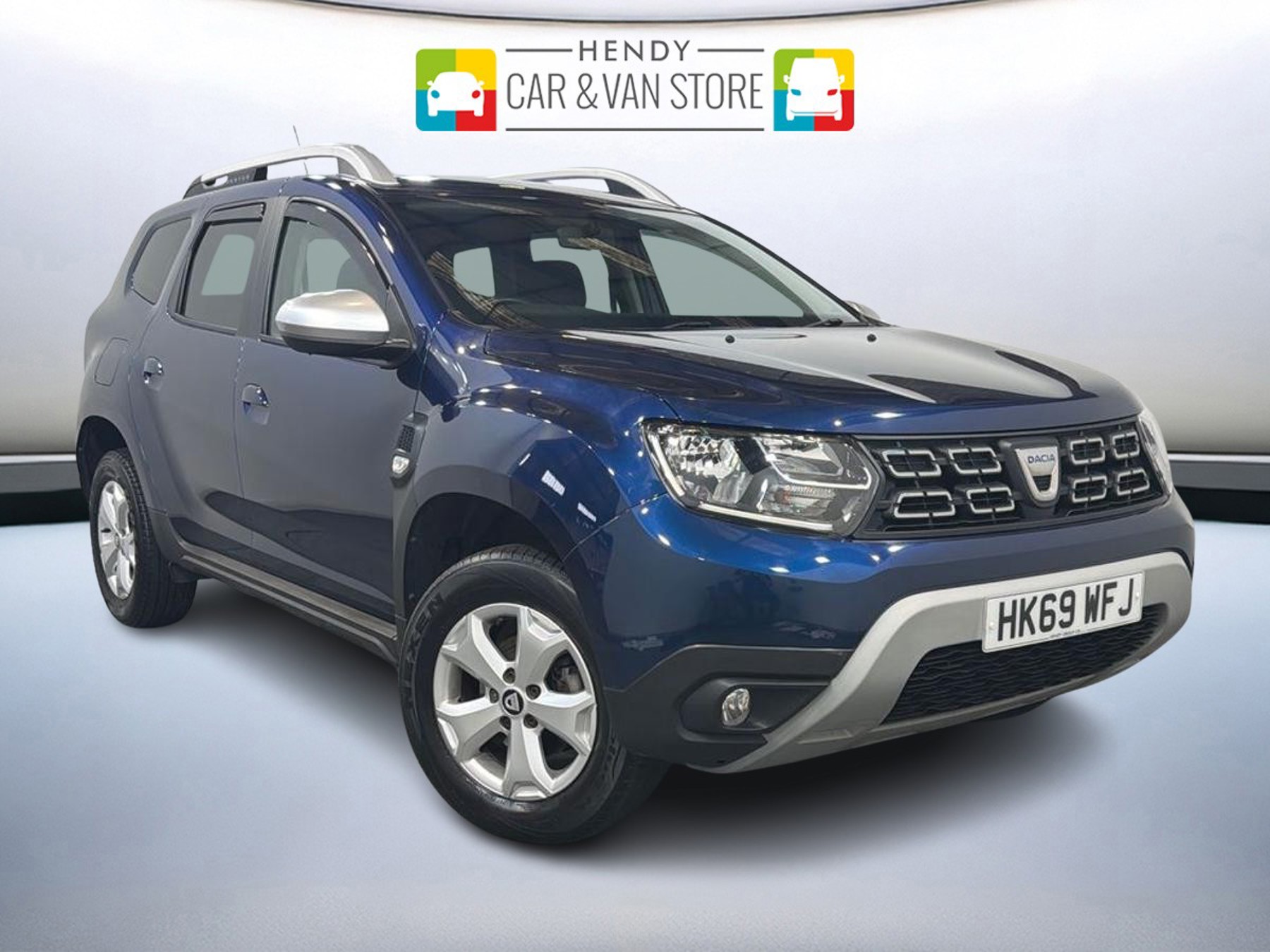 Dacia Duster listing photo