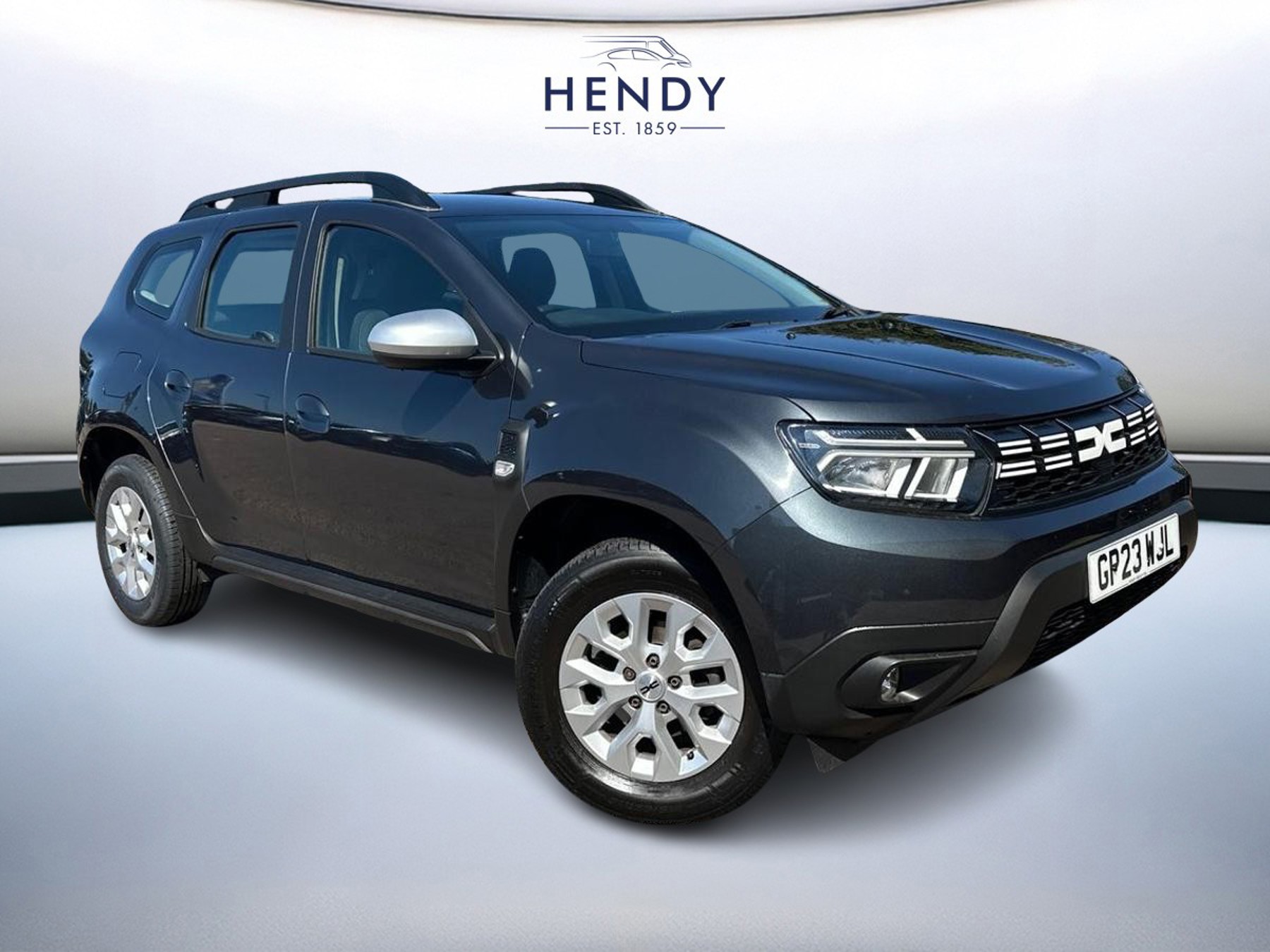 Dacia Duster listing photo