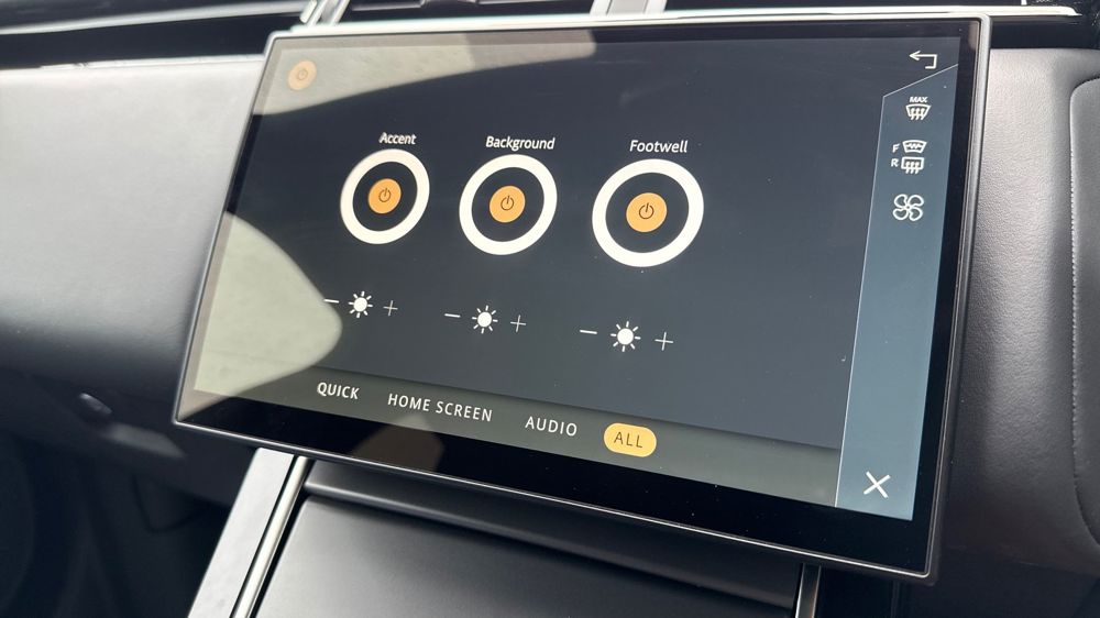 LAND ROVER RANGE ROVER VELAR