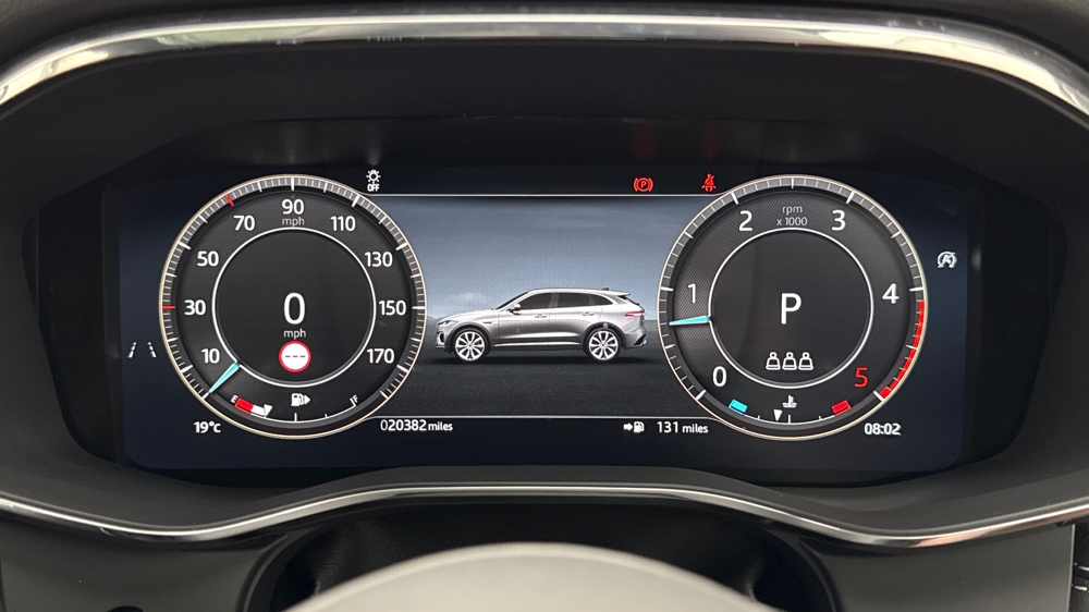 JAGUAR F-PACE