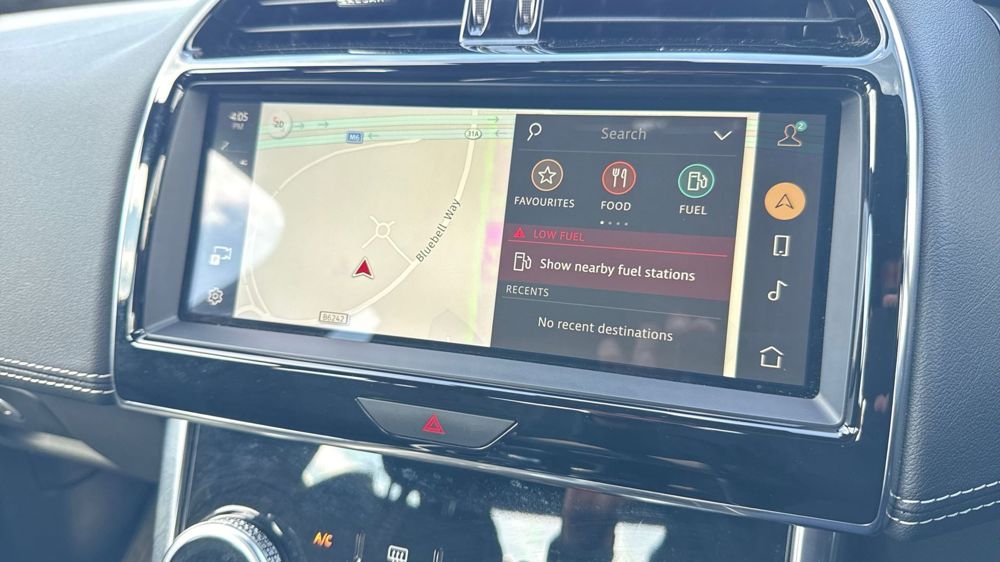 JAGUAR XE