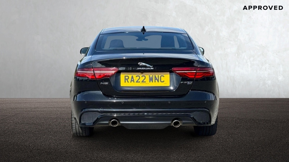 JAGUAR XE