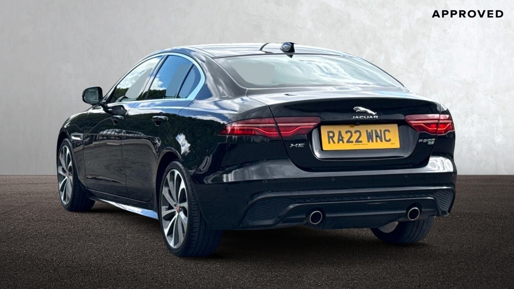 JAGUAR XE