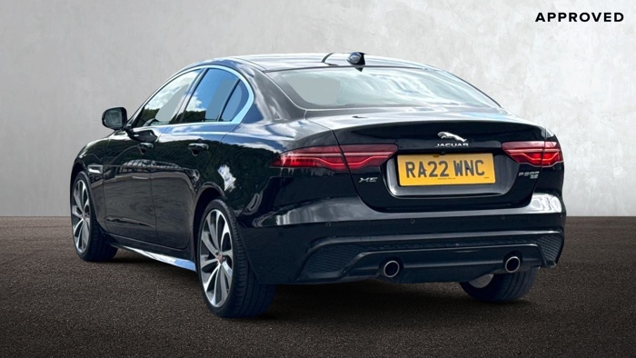 JAGUAR XE P300