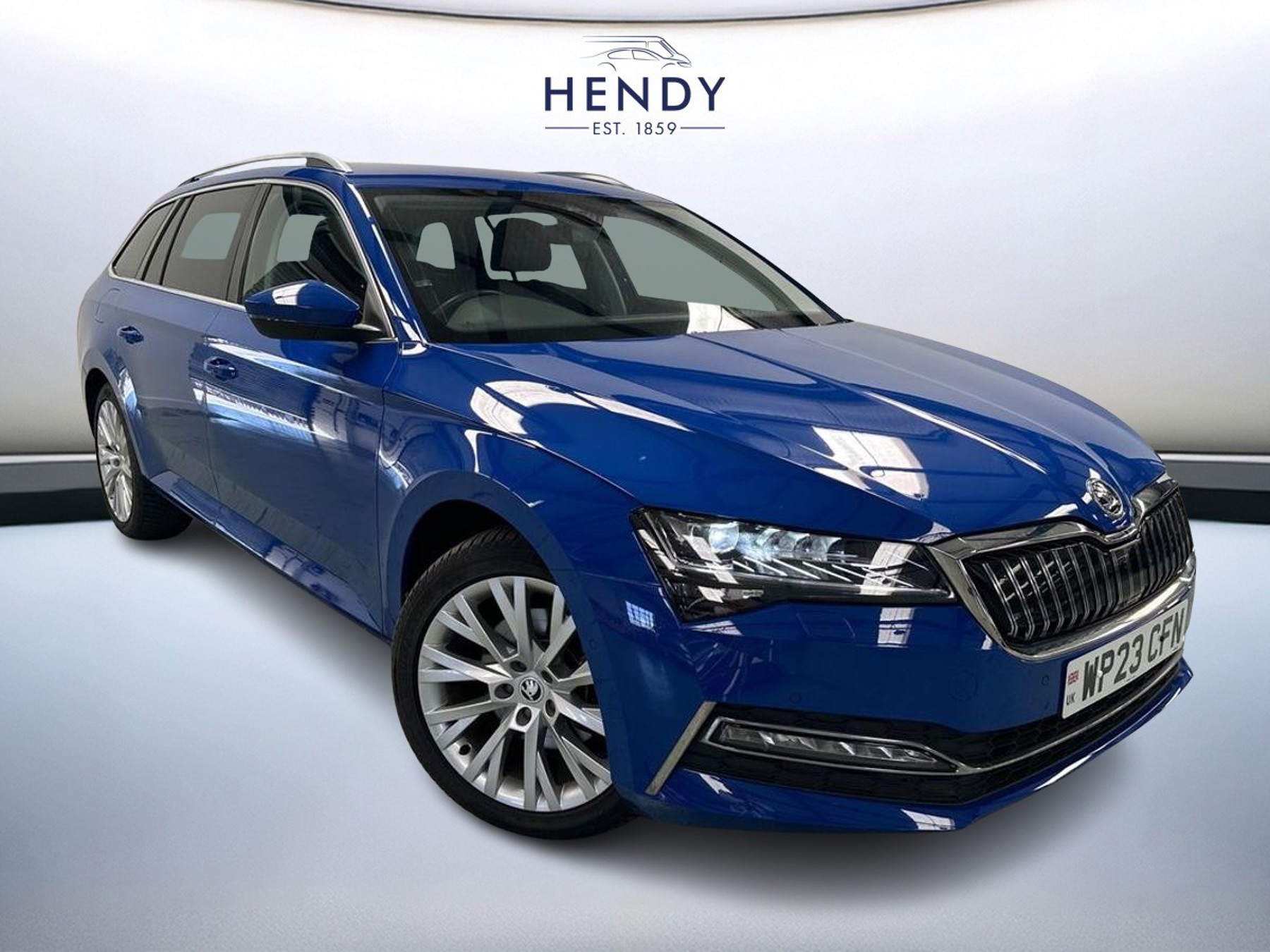 Skoda Superb listing photo