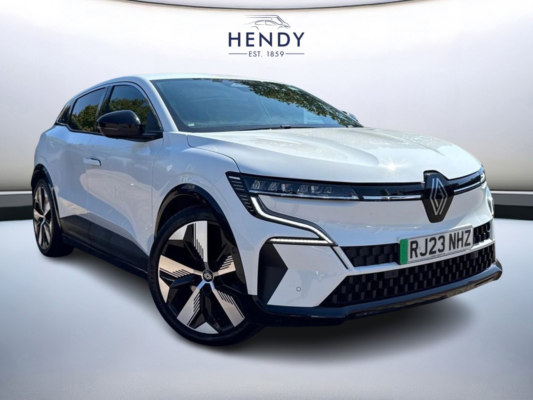 Renault Megane E-tech listing photo