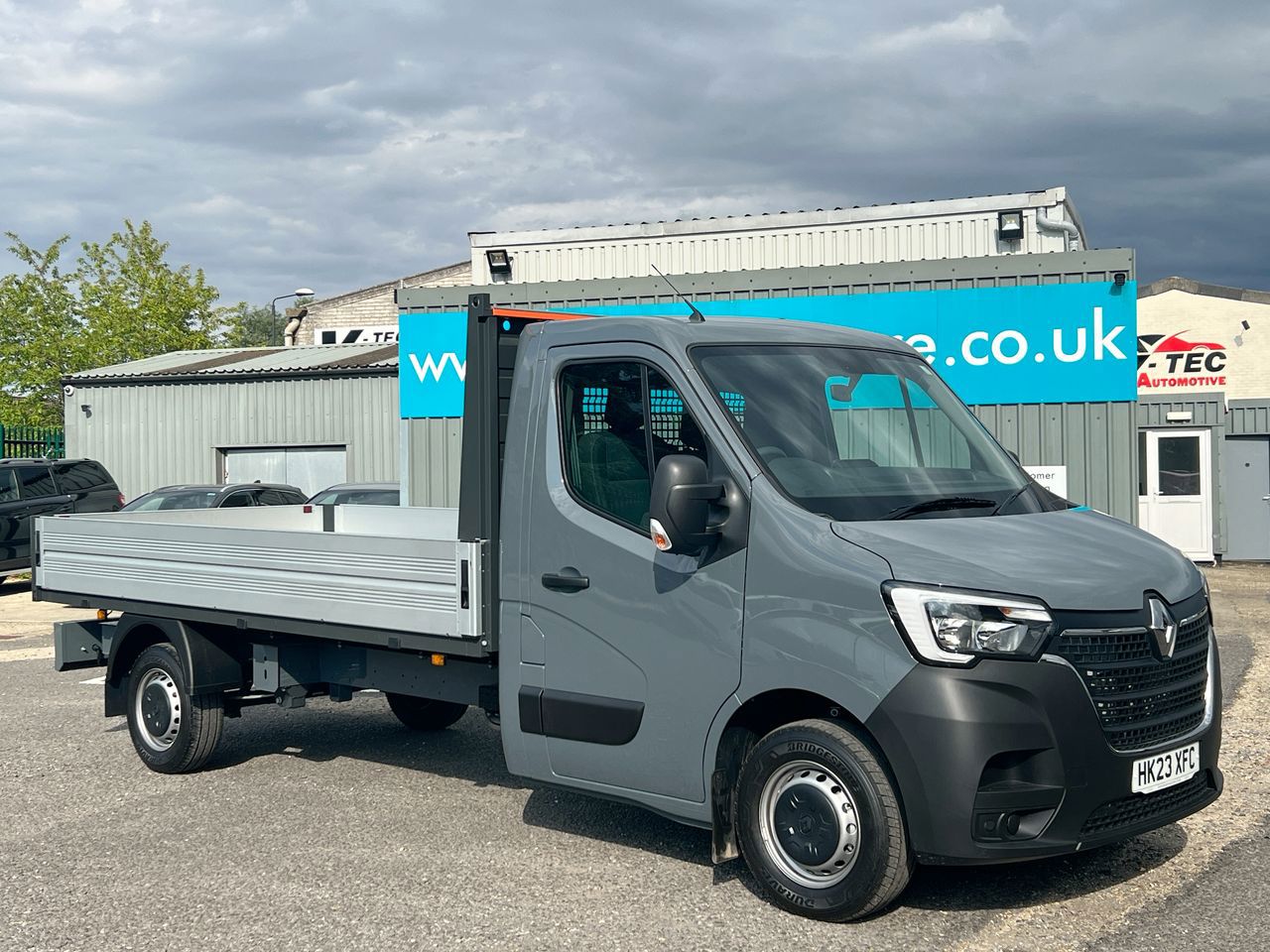 Renault Master Chassis Cab 1