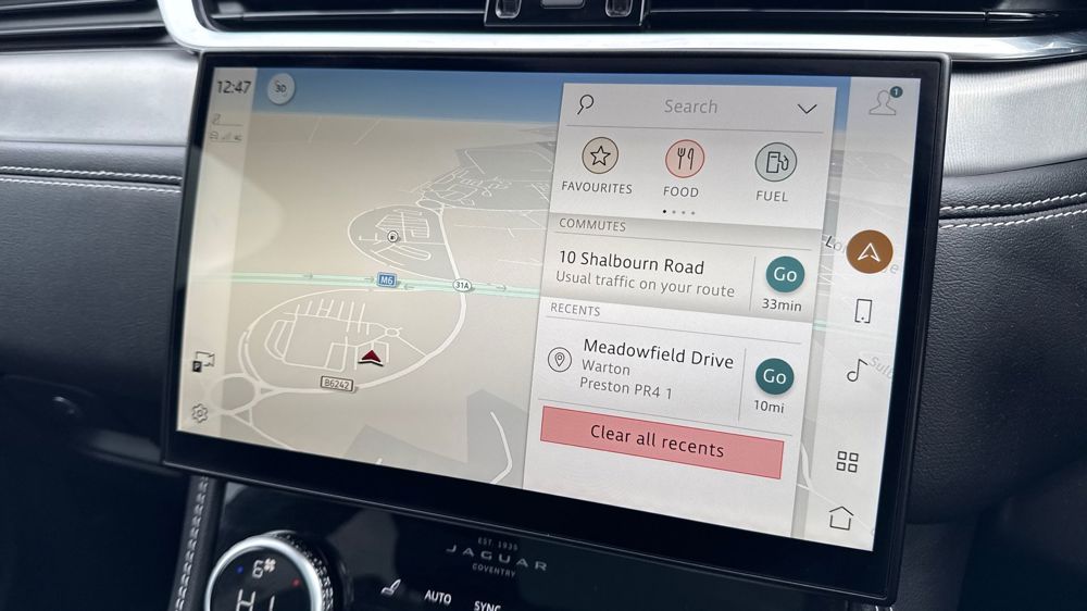 JAGUAR F-PACE
