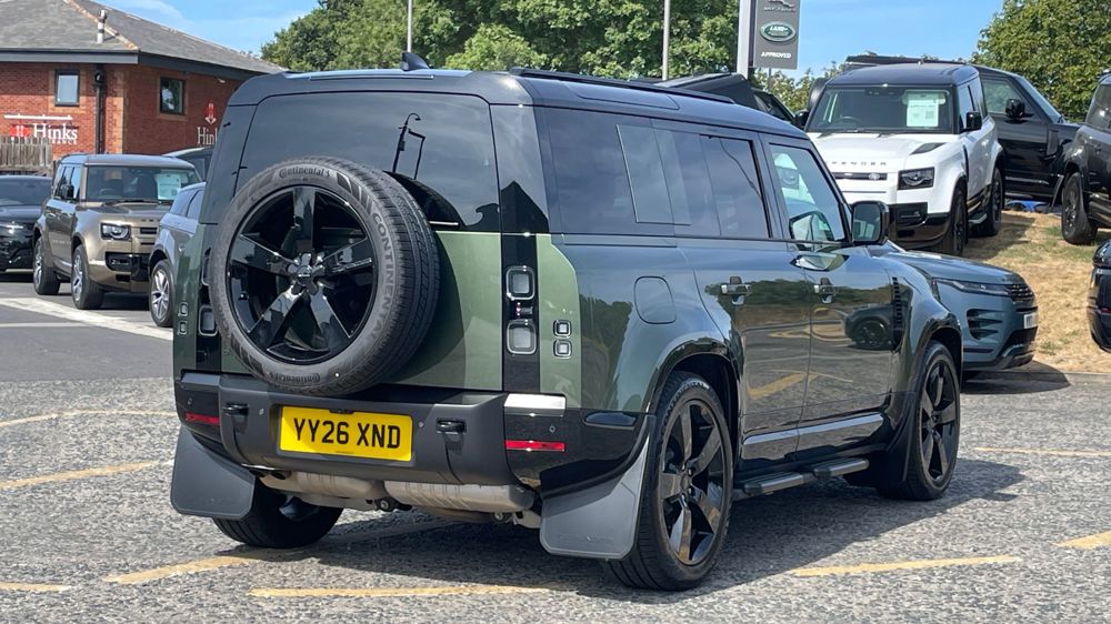 LAND ROVER DEFENDER