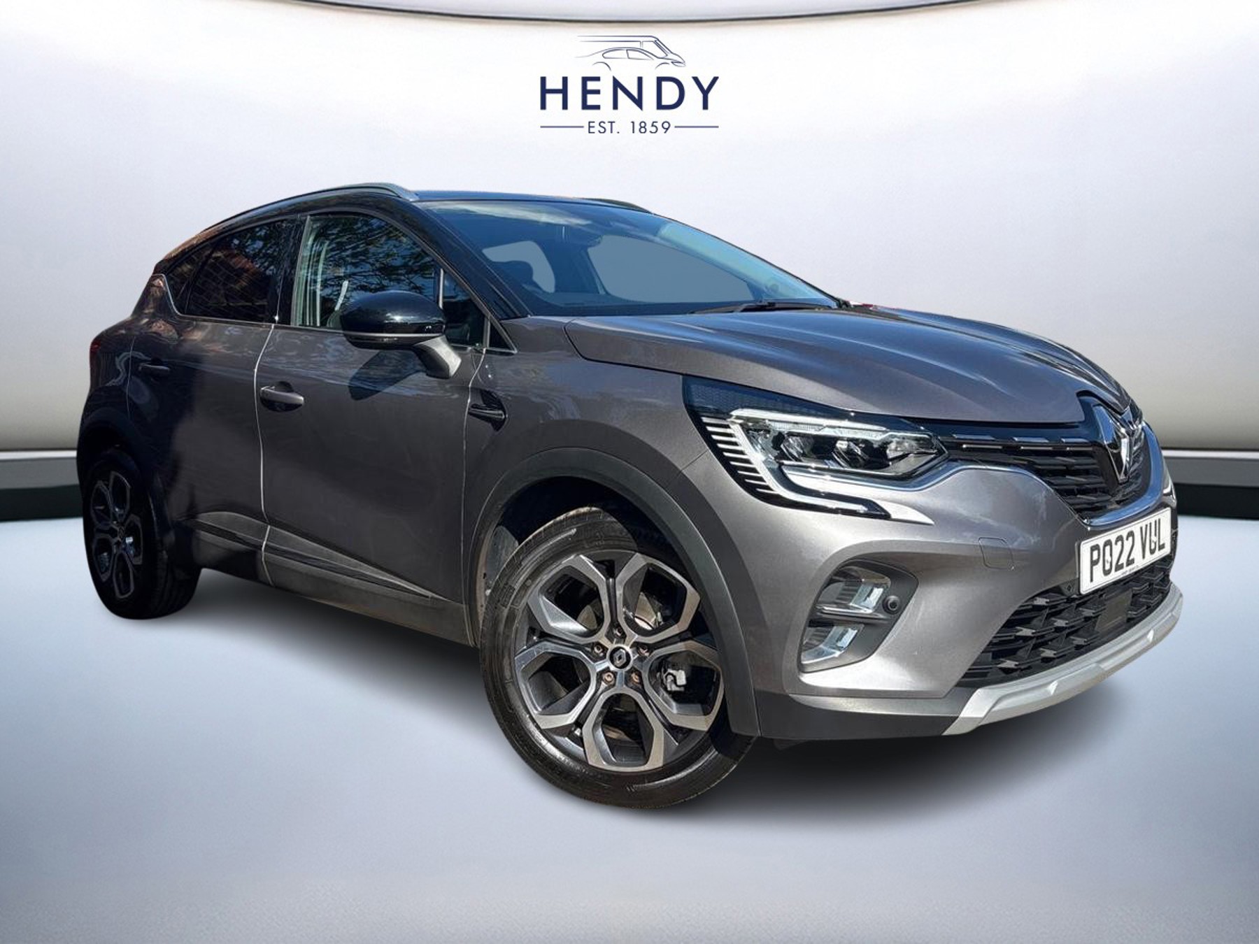 Renault Captur listing photo
