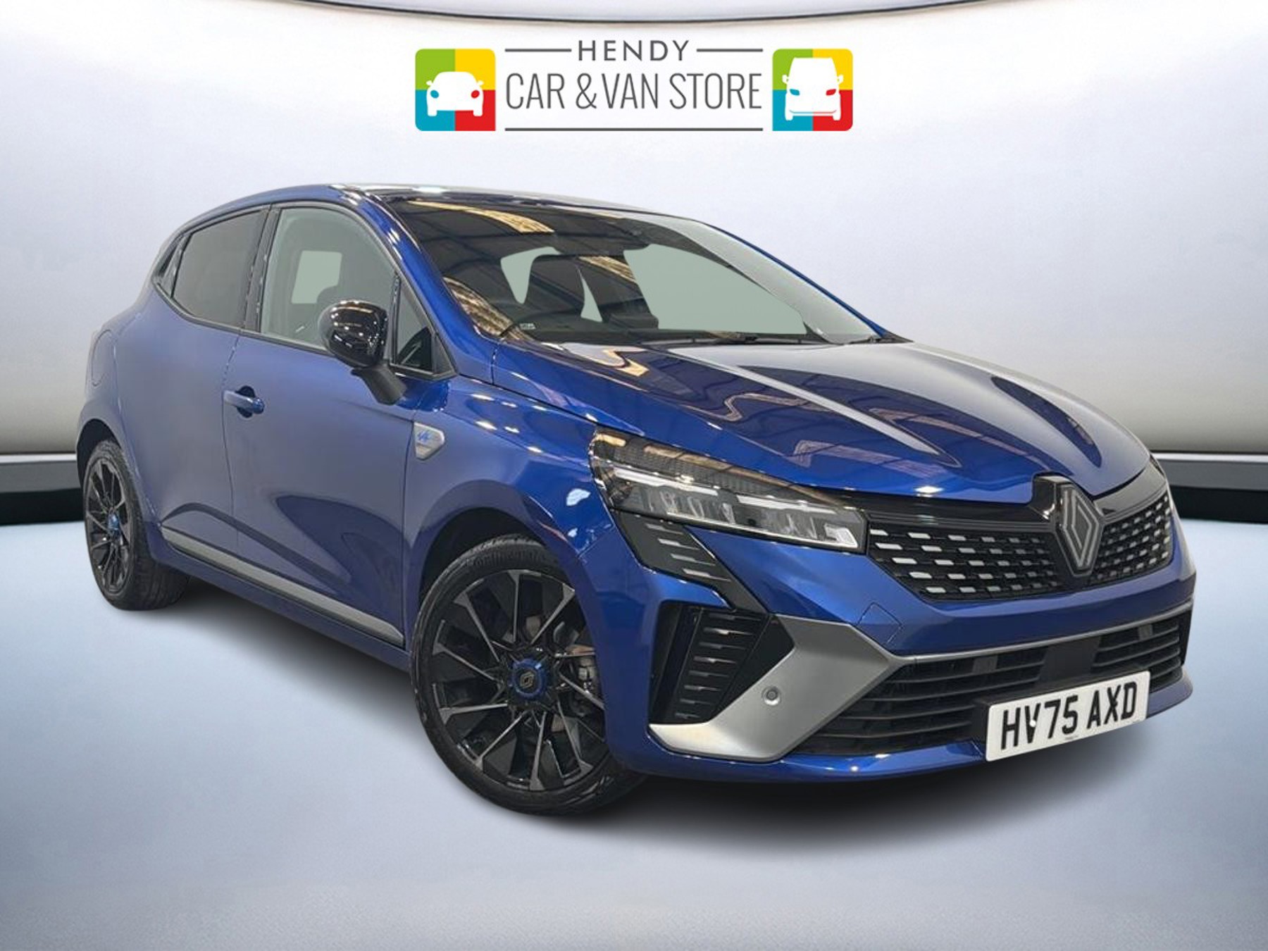 Renault Clio listing photo