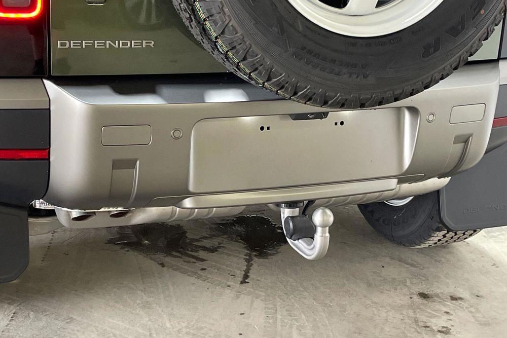 LAND ROVER DEFENDER