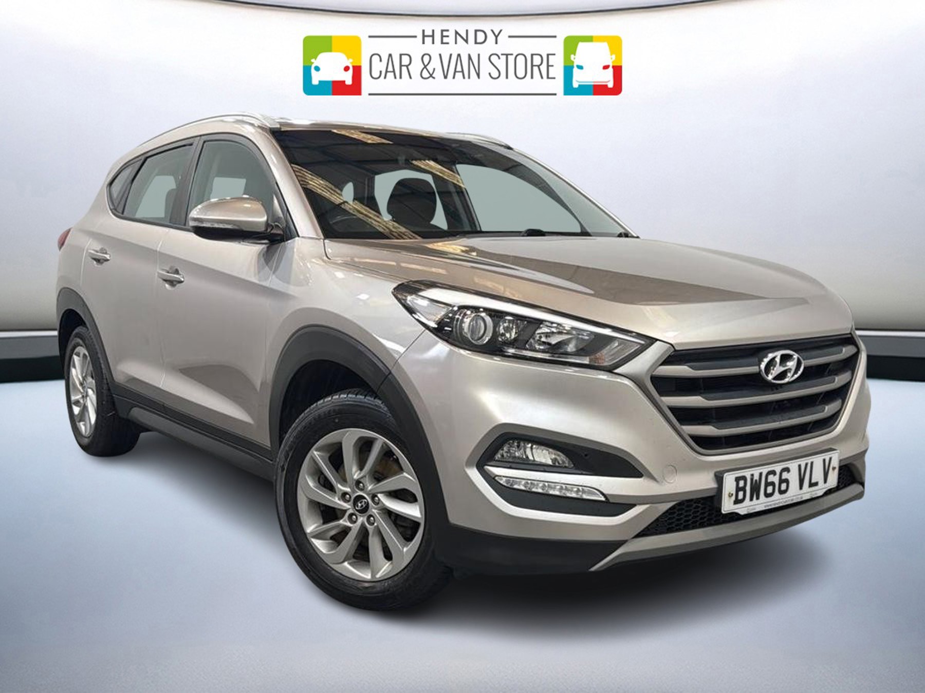 Hyundai Tucson listing photo
