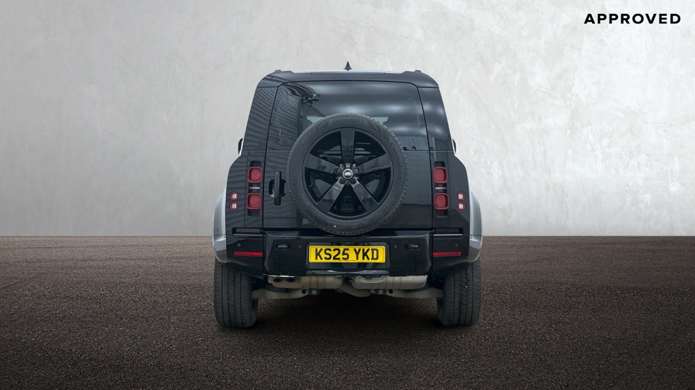 LAND ROVER DEFENDER 110