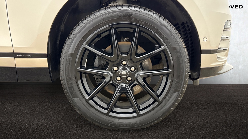 LAND ROVER RANGE ROVER VELAR