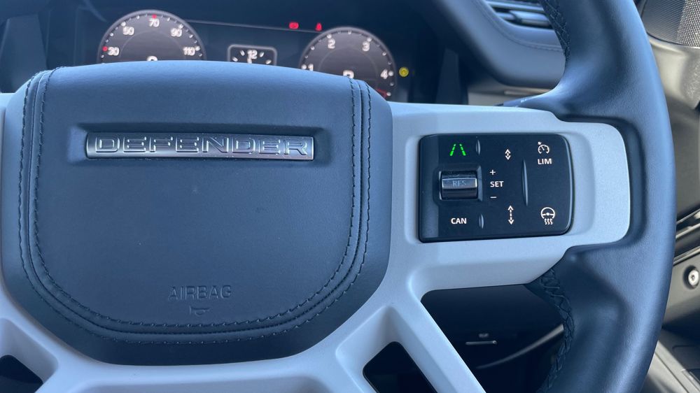 LAND ROVER DEFENDER 90