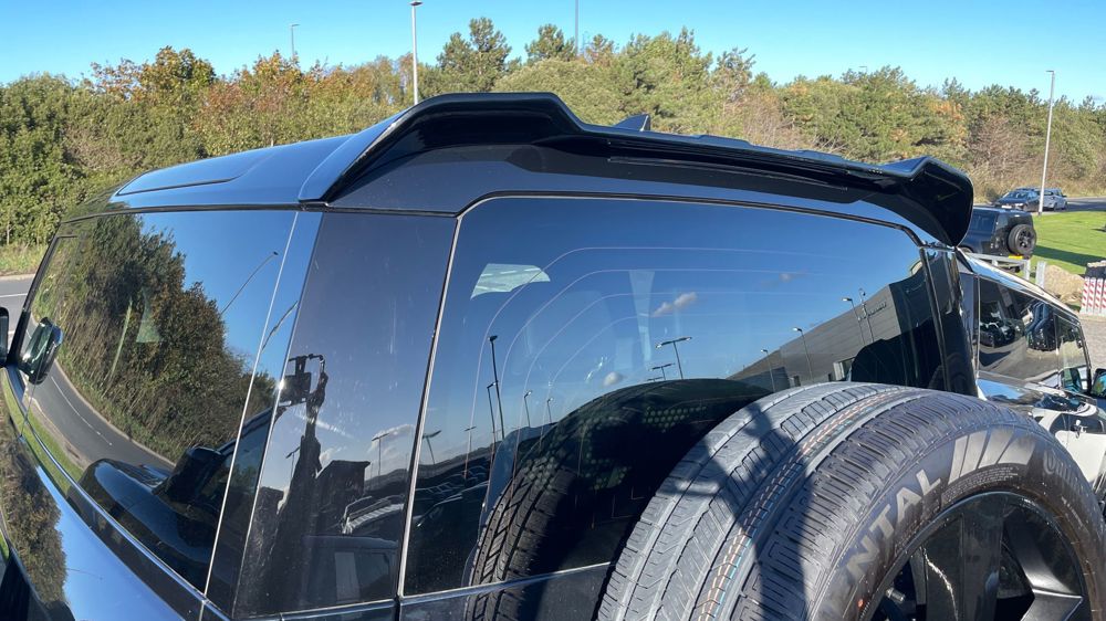 LAND ROVER DEFENDER 90