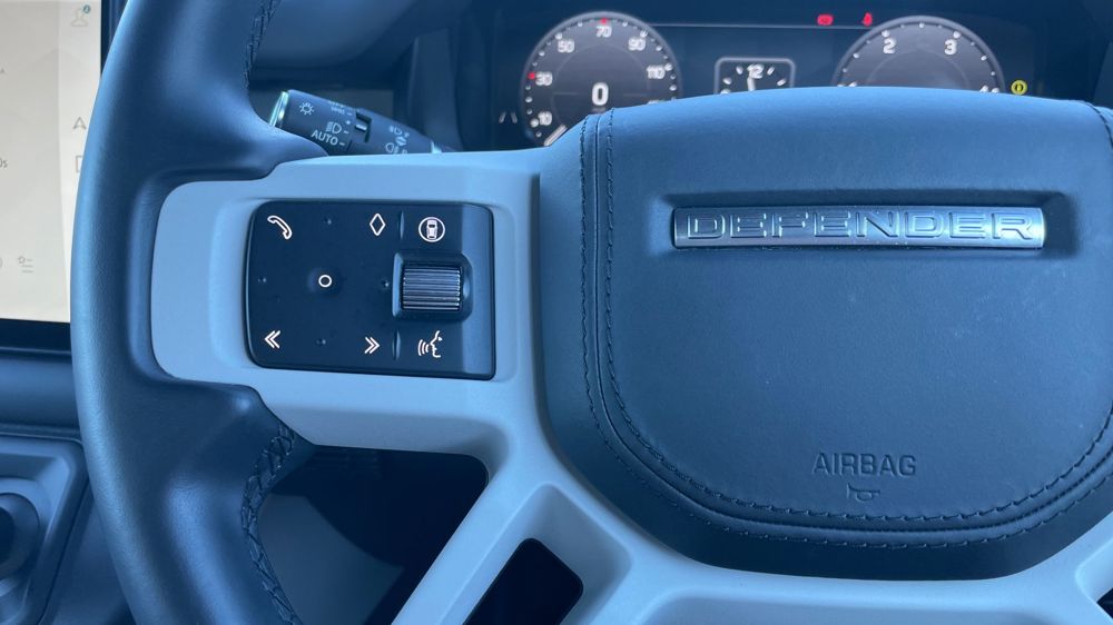 LAND ROVER DEFENDER 90